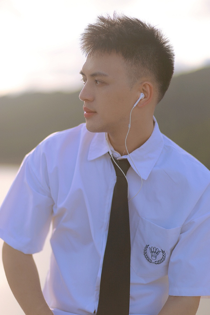 日系男生写真校园男孩