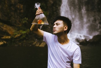 001