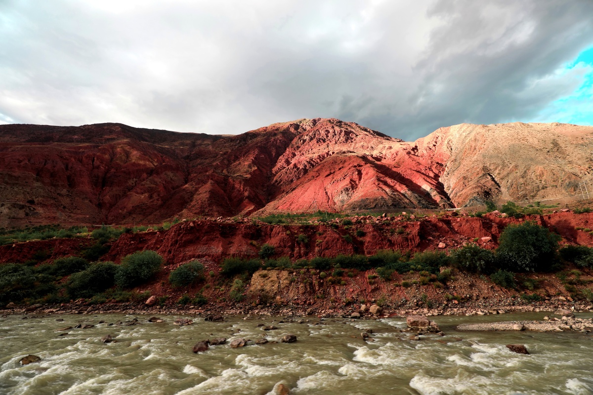 昌都多拉神山 - 立春海棠花开 - 图虫