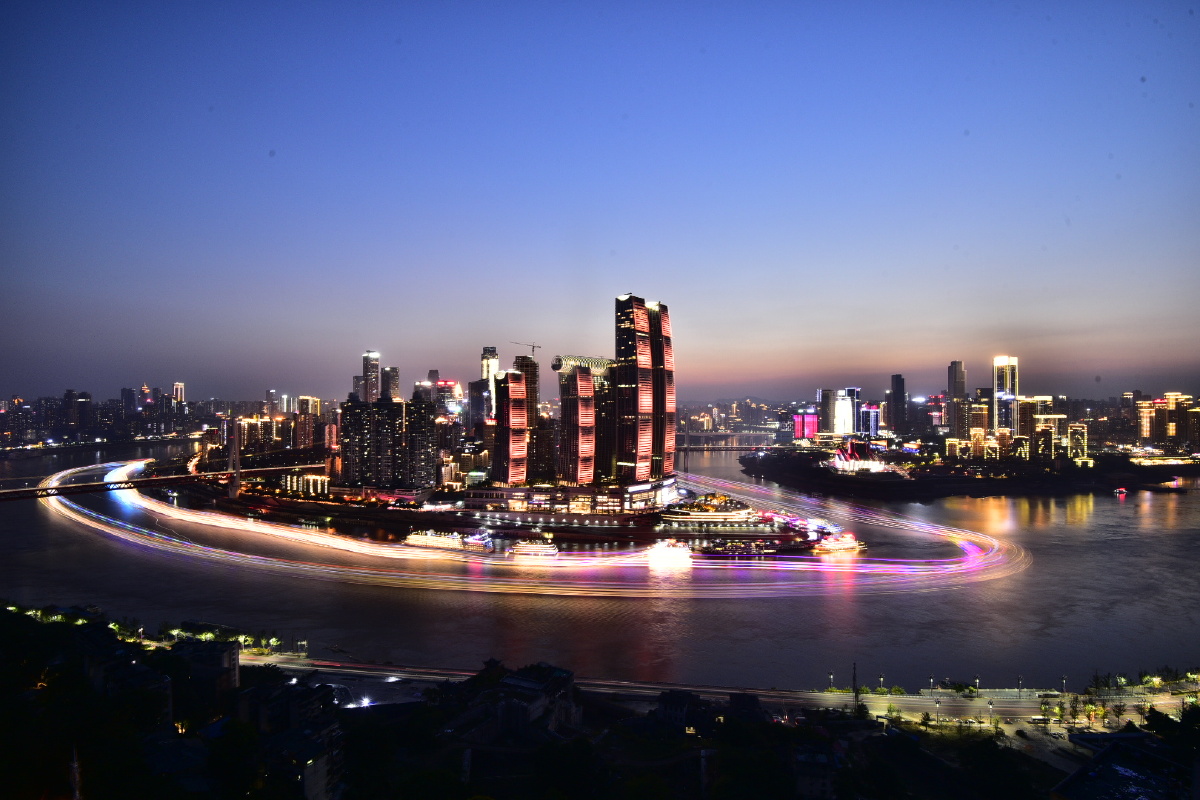 重庆渝中半岛61船轨