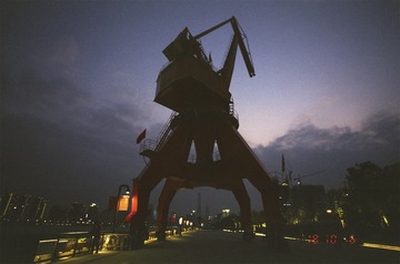 84069