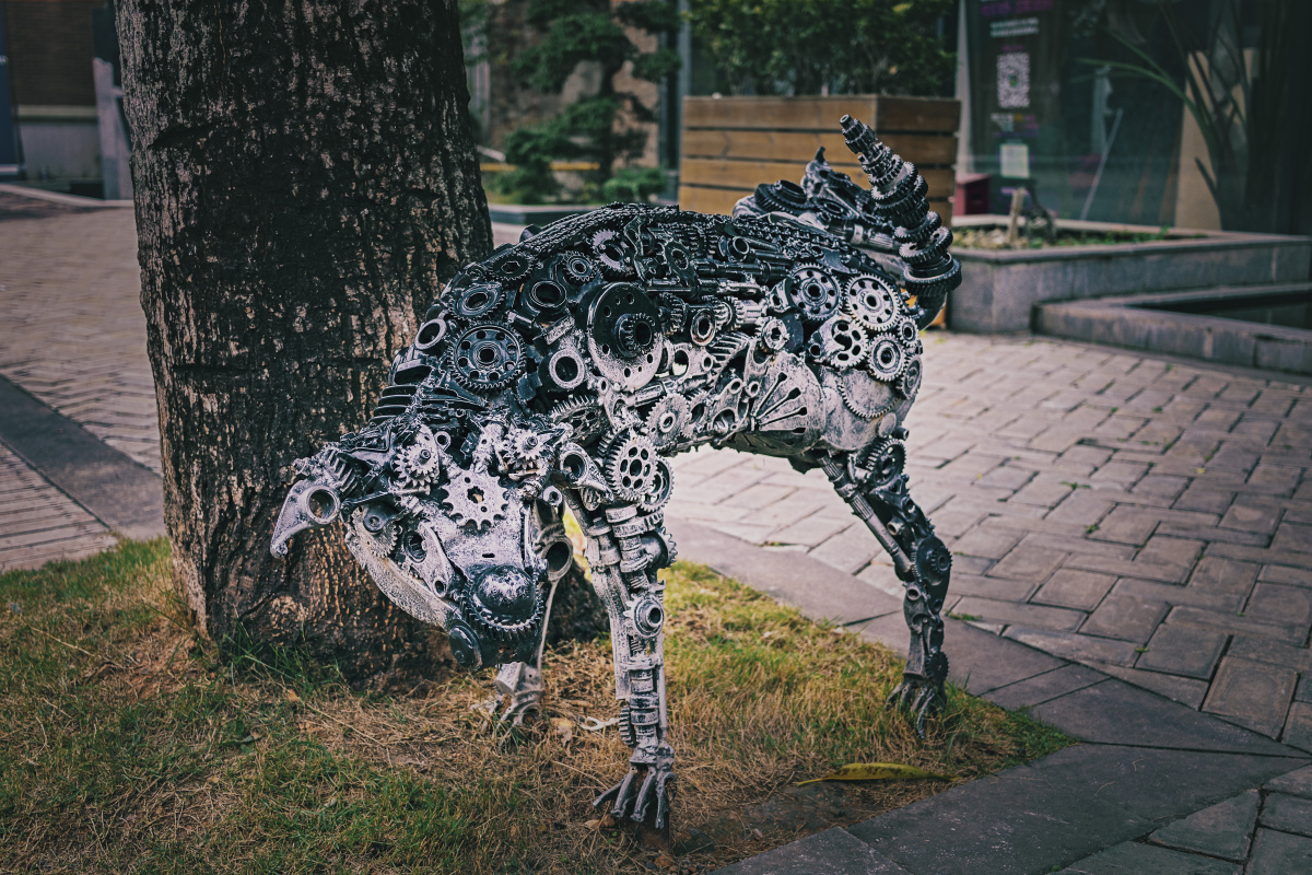 机械狗旧机械零件拼凑的狗的造型