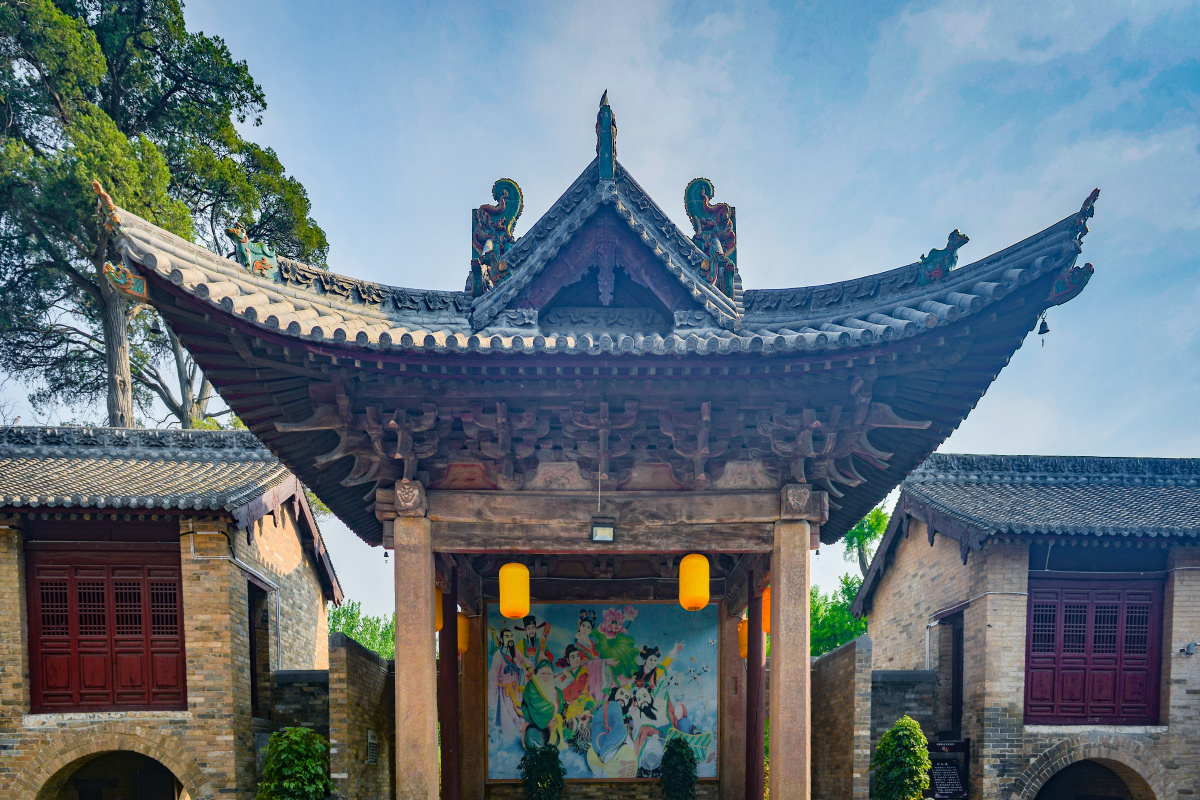 晋城市泽州县冶底岱庙深山里硕果仅存的千年古刹