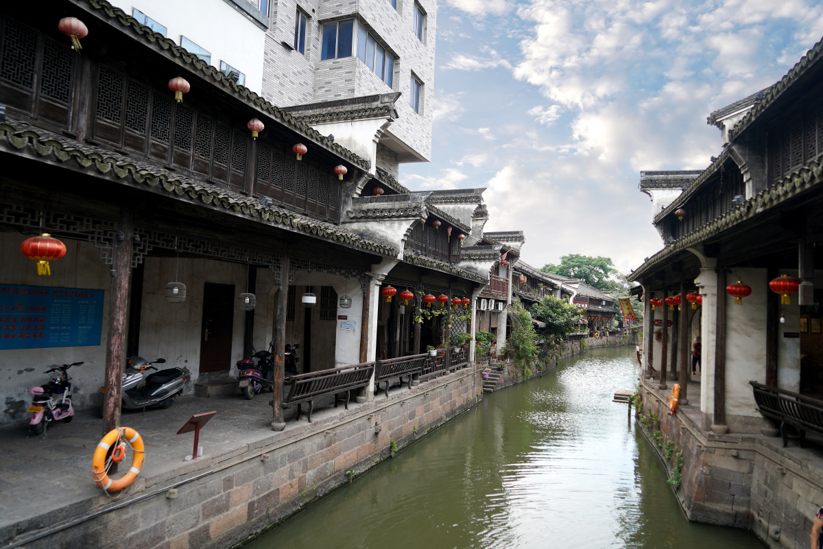 浙江湖州新市古镇风光1