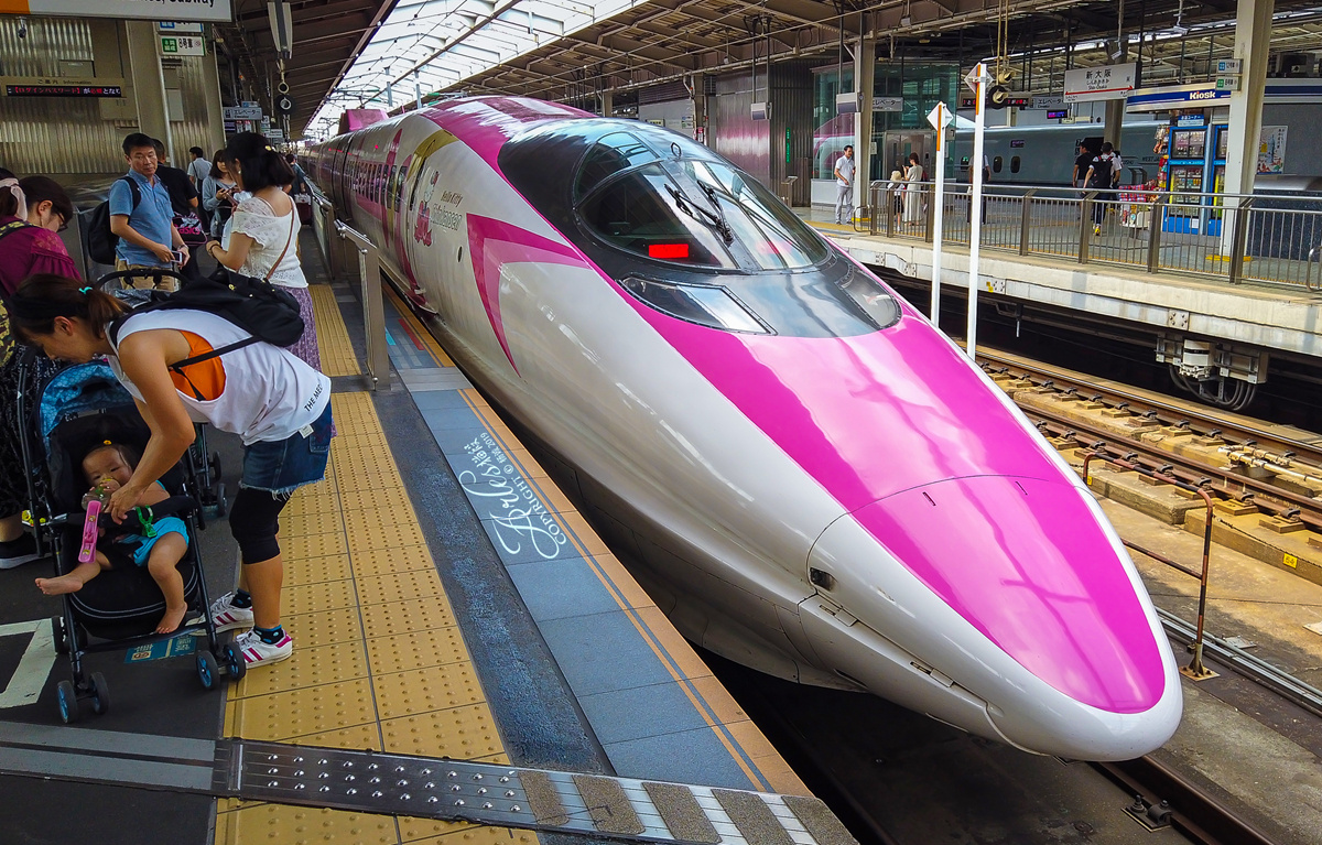 jr山阳新干线500系hellokitty主题列车