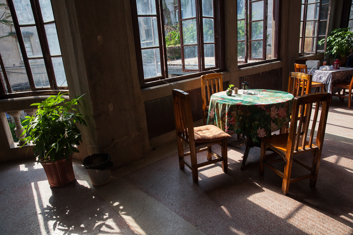 民国骑楼里的咖啡馆