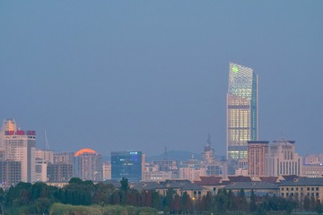 554528