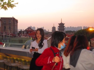 DADC82AF-DF19-45E9-8213-1EA2C00E46CF/L0/001