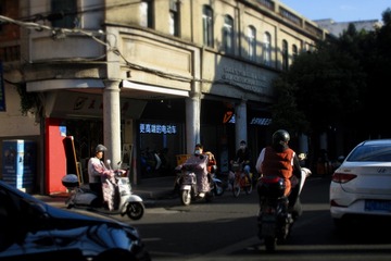2DA9507F-34C8-4E56-BA3B-47BF7AFDBC56/L0/001