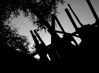 MA201408031942470096-01-033000000