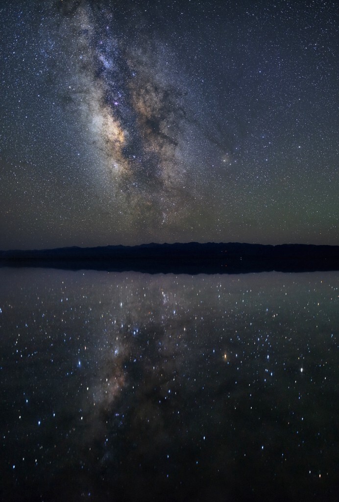 天空之镜茶卡盐湖星空图片