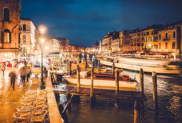 夜的威尼斯