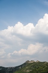 山外有山