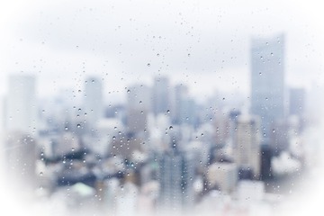 窗外的城市