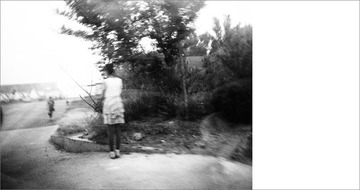 P7023176