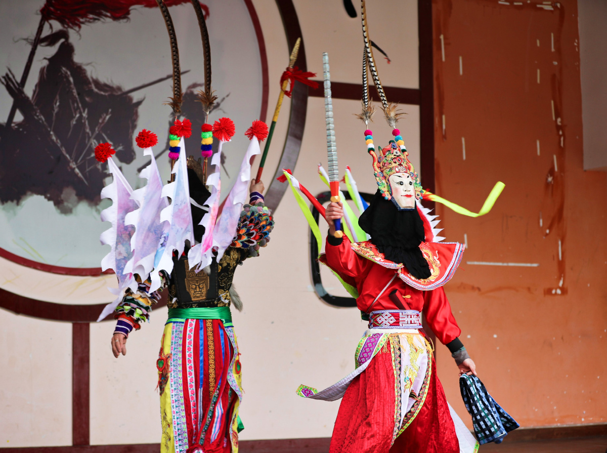 安顺地戏贵州省安顺市地方传统戏剧国家级非物质文化遗产之一