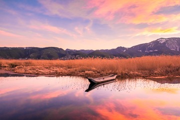 泸沽湖的晚霞，拍摄于泸沽湖草海