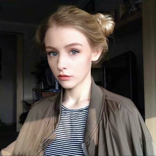 19岁俄罗斯女孩alina kalenich 是小仙女没错啦