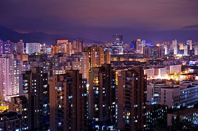 露台外2<br />
暴雨后多少漂亮