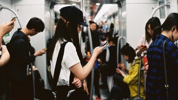 001