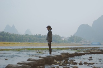 001