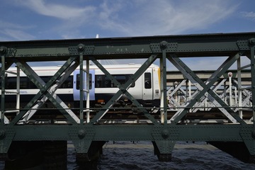 trains (1 - 00001)