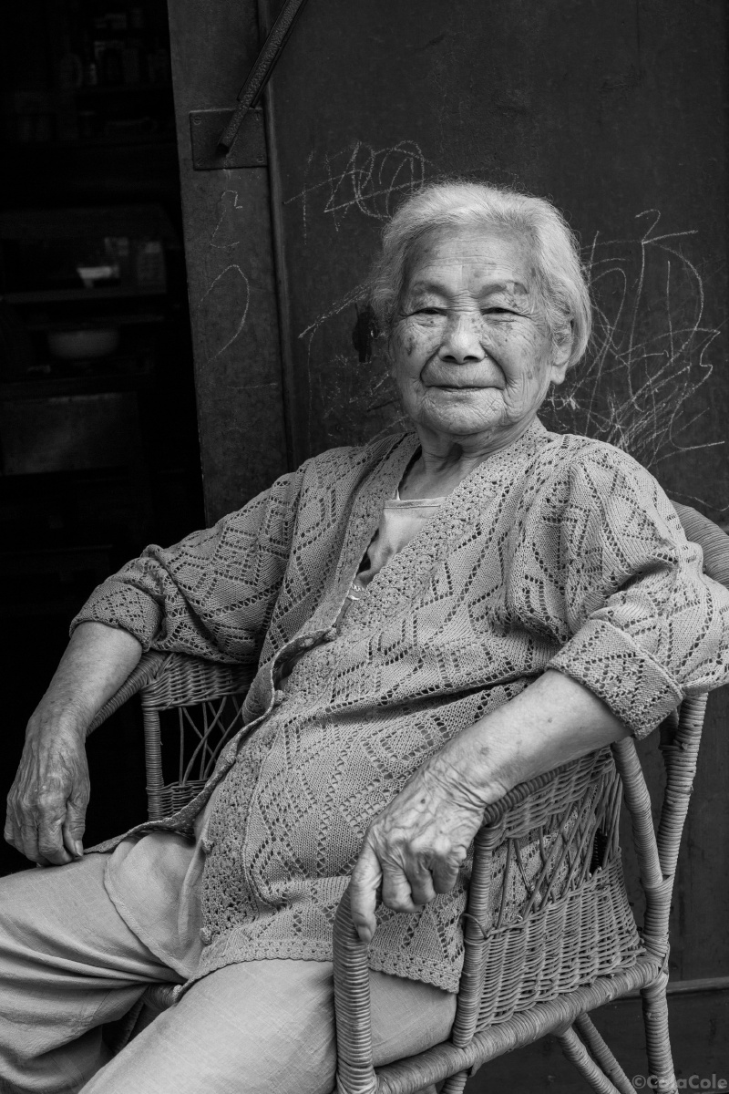 我说奶奶好,能给你拍张照片吗? 嗯好的考拉可乐关注