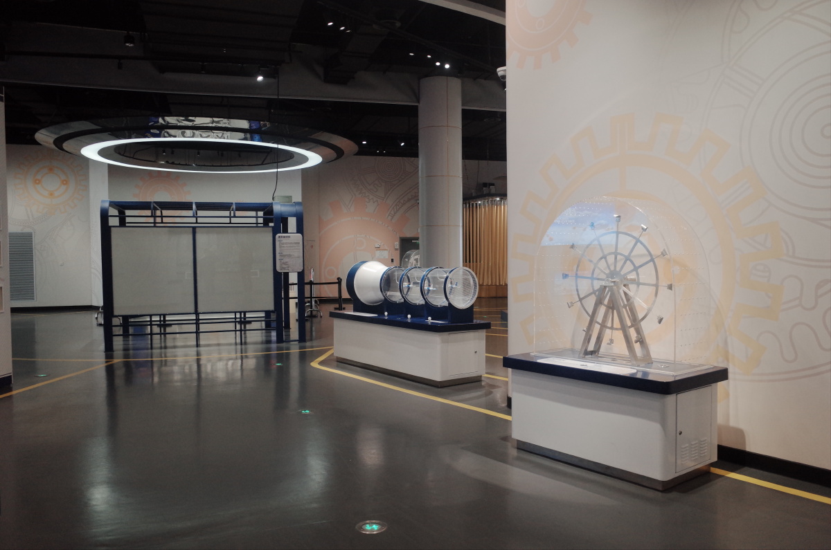 金华科技馆有不少科普的东西小朋友可以玩一个下午