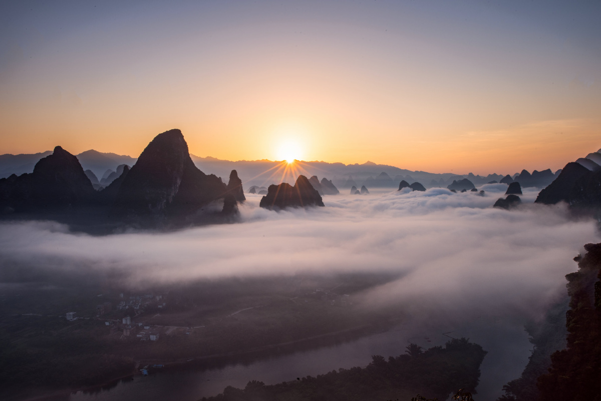 今早相公山云海真美