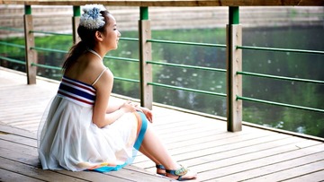 偷拍小美女