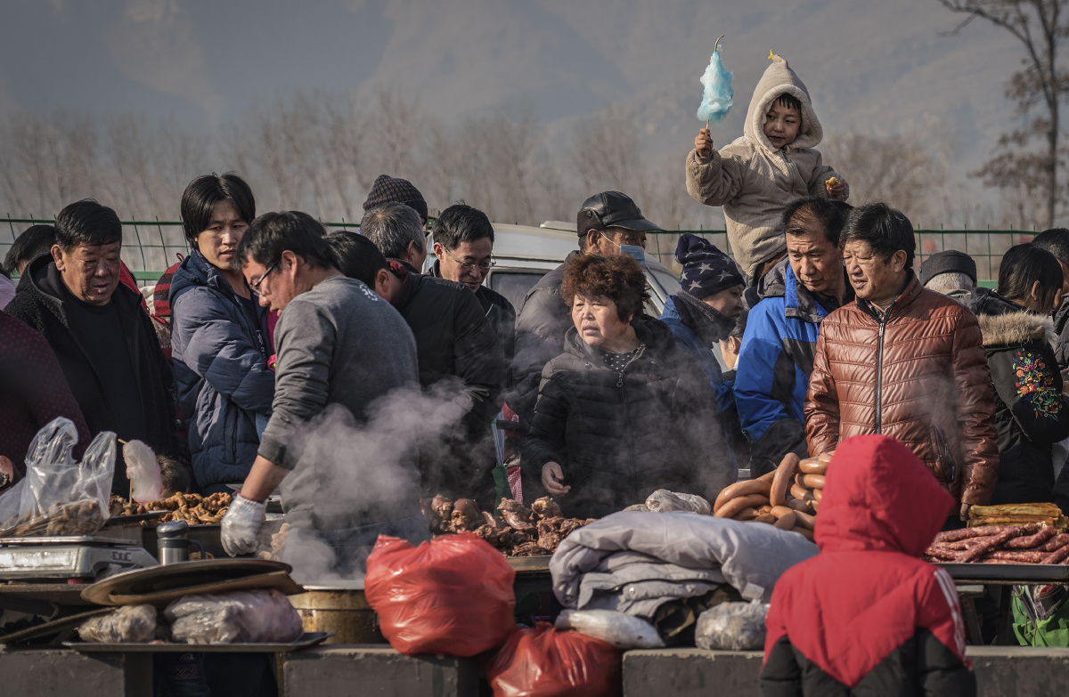 2019年2月拍摄于北京房山区张坊农村大集,当日正值小年,大集