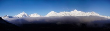 梅里雪山全景图