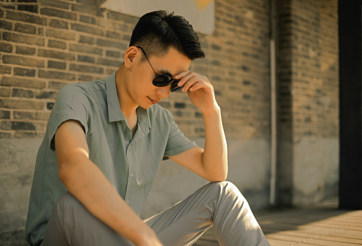 那个男孩那个男孩已不是幼稚的少年现已蜕变成有责任有担当的男人那个