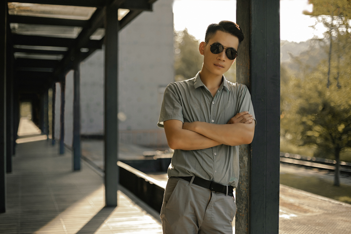 那个男孩那个男孩已不是幼稚的少年现已蜕变成有责任有担当的男人那个