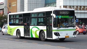 3745642