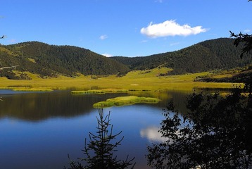 属都湖秀色