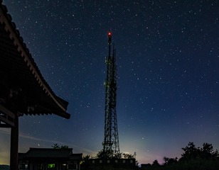 921605