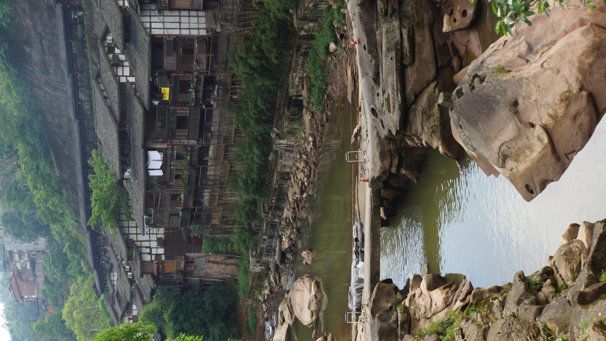 中山古镇吊脚楼