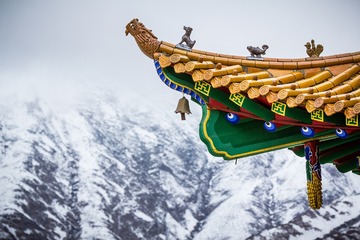 雪山飞檐
