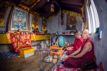 小小佛堂