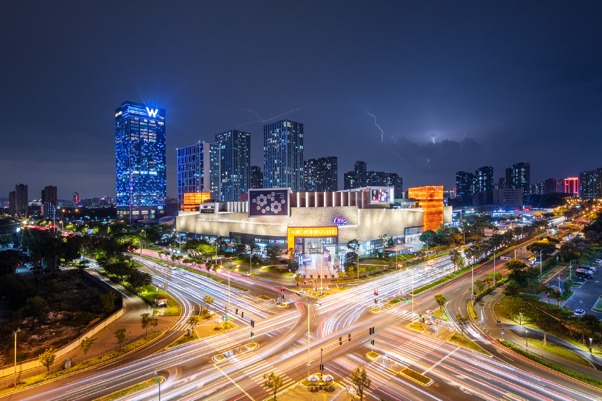 厦门宝龙一城夜景第一次拍到闪电