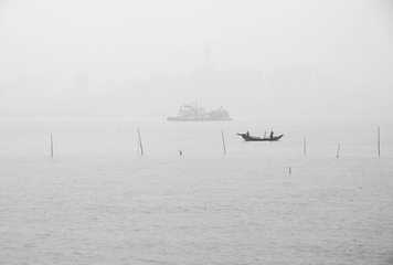黑白。大海