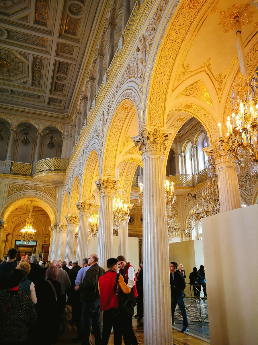 金色宫殿圣彼得堡