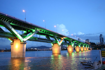 https://cdn6-banquan.ituchong.com/weili/l/189536820941554293.jpg