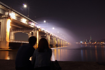 https://cdn6-banquan.ituchong.com/weili/l/189470532416307757.jpg