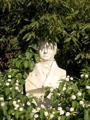 189501885677568177