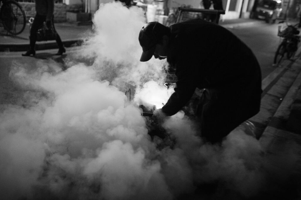 “响了!”,吕师傅被笼罩在浓厚的蒸汽中。