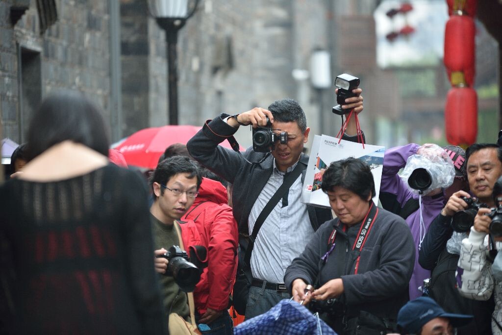 天翼沙龙摄影外拍 感谢中国电信股份有限公司南京分公司、摄影器材供应商南京宏晨歌商贸有限公司的大力支持。