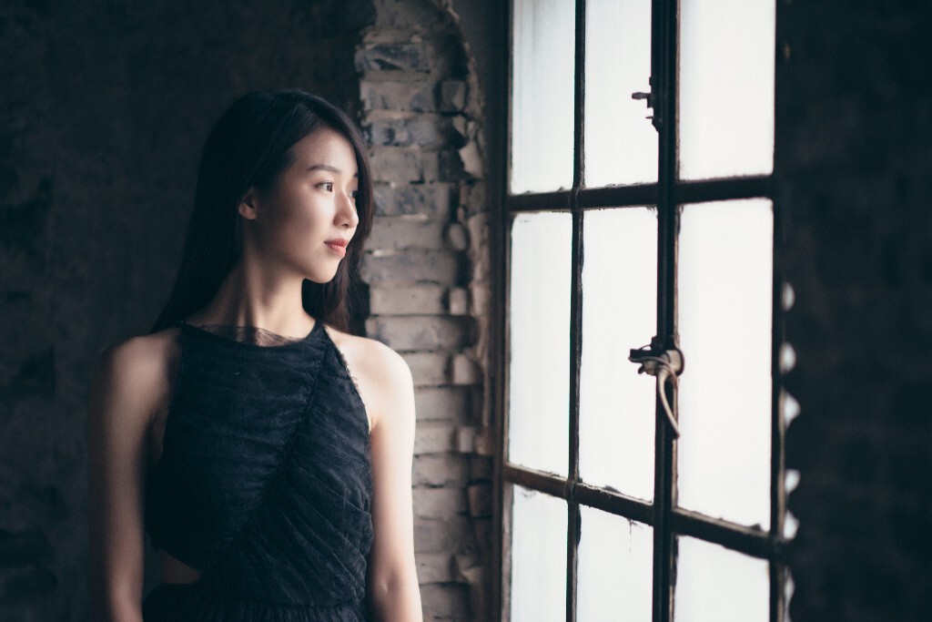 【被遗忘的沙美-雪婷】超美的学妹，但是学妹裸身高176cm让我每次拍都有巨大的压力。