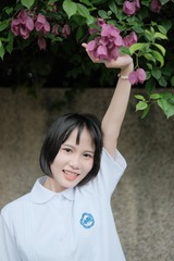 368251